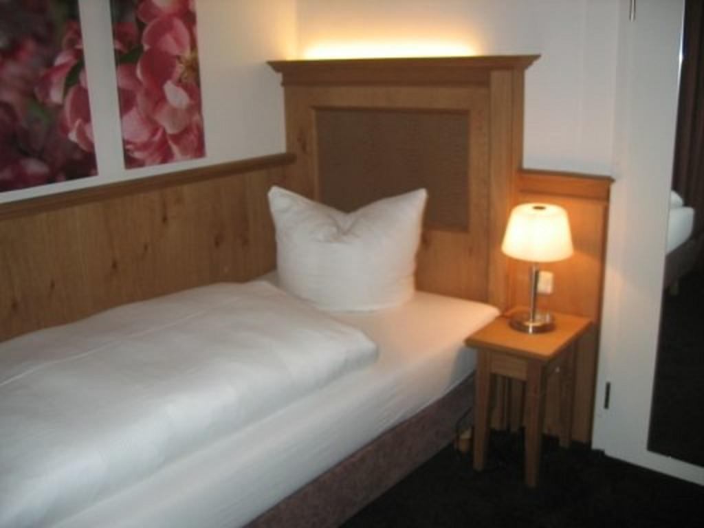 Restaurant-Cafe-Pension Himmel Landshut Dış mekan fotoğraf